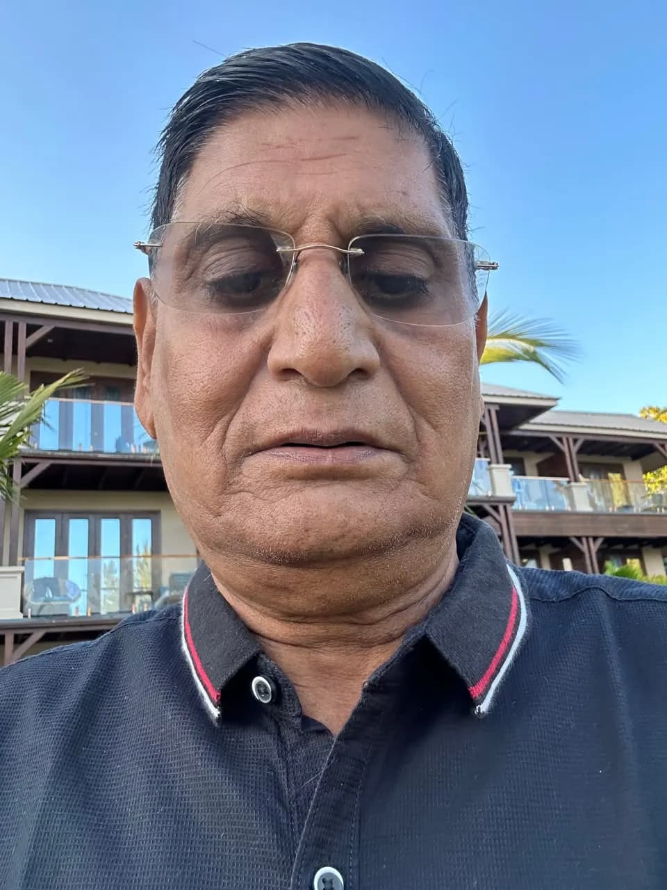 Portrait of Mahendra Kr Jain of Arihant Sales Agency